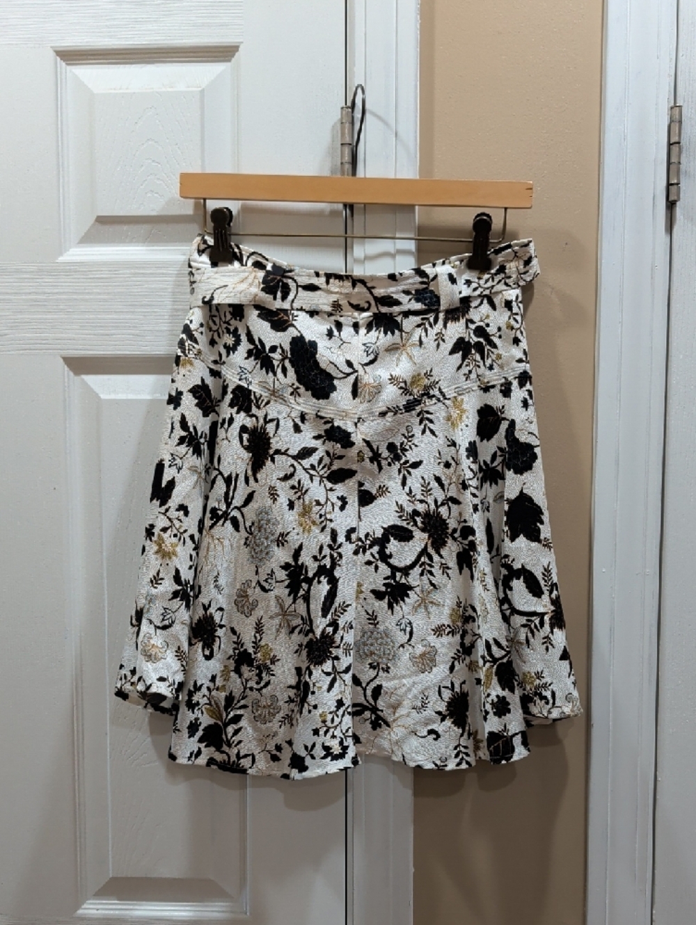 A.L.C. Ivory Mini Skirt with Black Floral Print - Picture 4 of 5